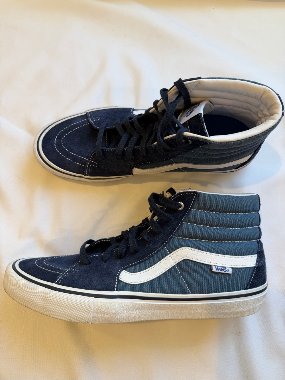 Vans High Top Sk8-Hi Pro Sneakers in Navy and White Mens 13